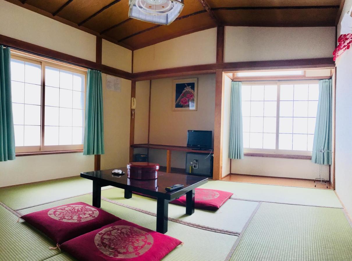 Yamakyuso Hotel Otari Bagian luar foto